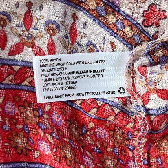 Knox Rose Floral V-Neck Ruffle Blouse - Picture 5 of 5